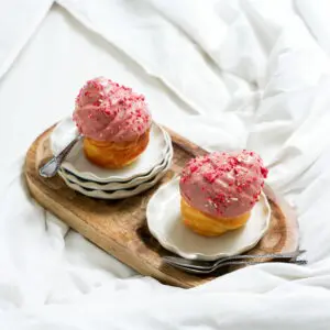 Brioche feuilletée coeur praliné pralines rose